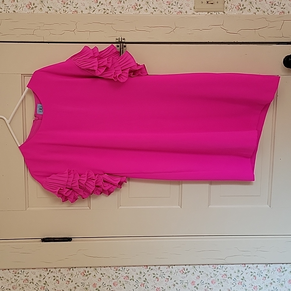 CeCe size 8 bright pink dress